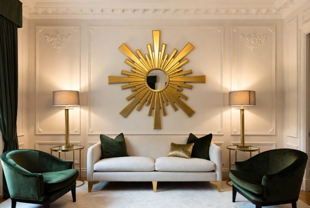 The Sunburst Mirror Focal Point
